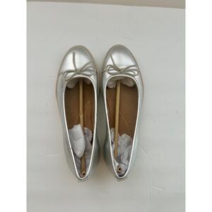 Clarks Cordella Alto Silver Leather Ballet Flats, Size 5M, NIB